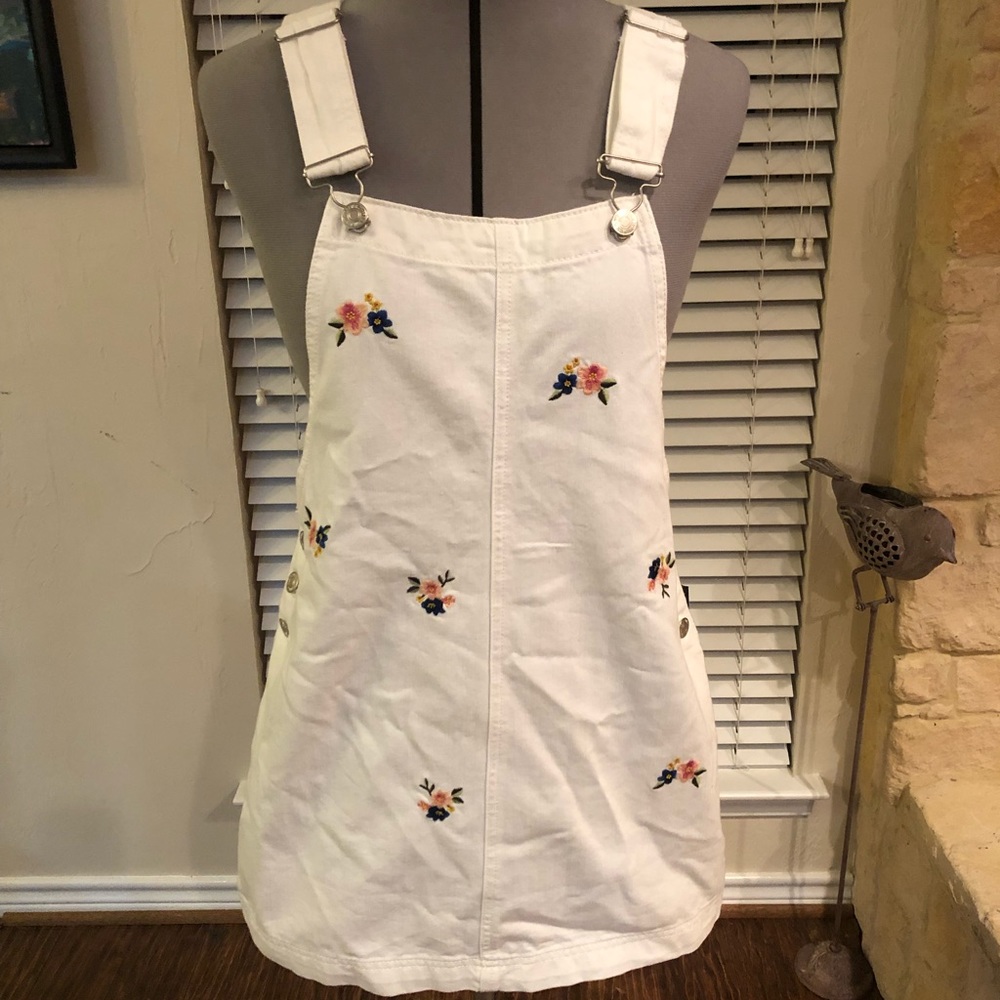 White floral overall dress